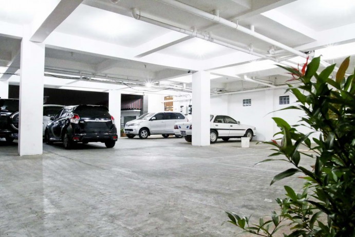 Tempat Parkir Mobil_2