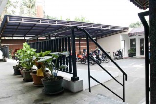 Tempat Parkir Motor