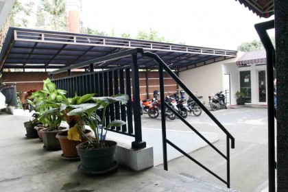 Tempat Parkir Motor